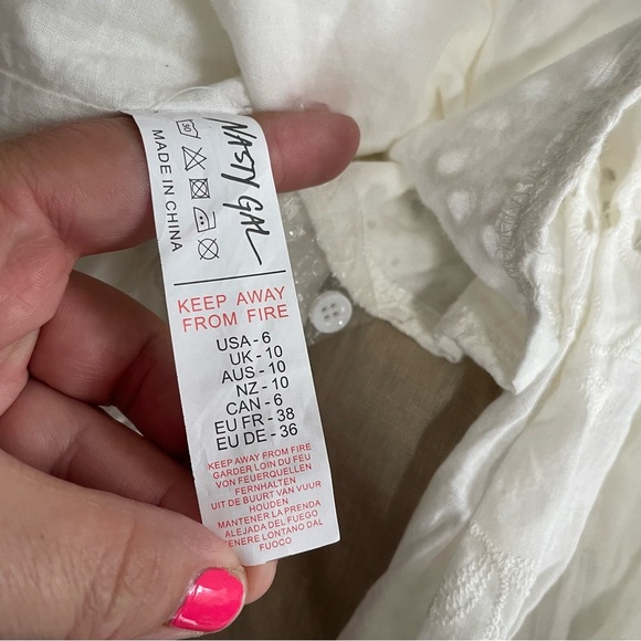 NWT Nasty Gal Wanna Hook Broderie Anglaise Blouse Sz 6 white eyelet - Picture 8 of 9